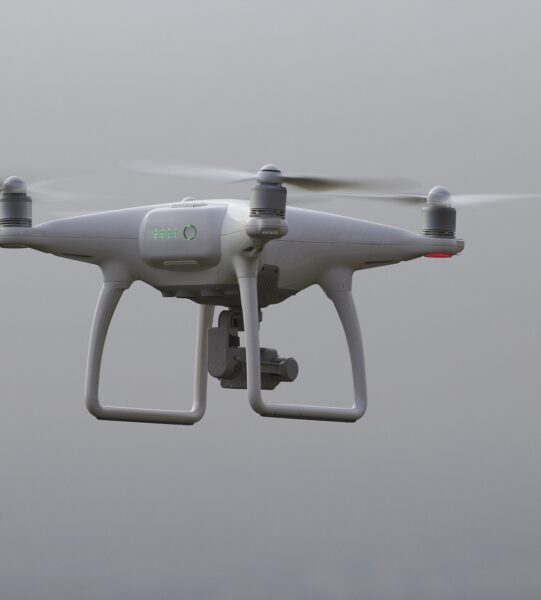 drone-gdff349b42_1920